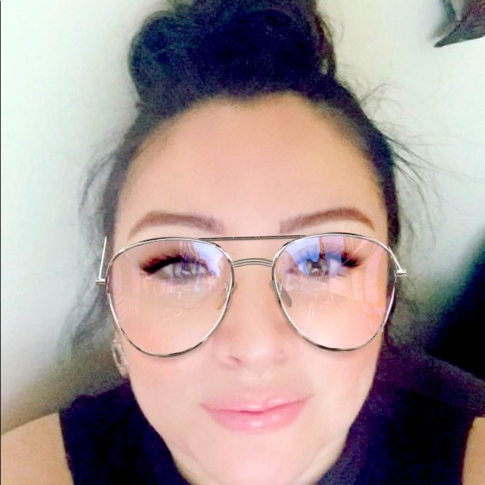 Meet your Posher, Rebecca